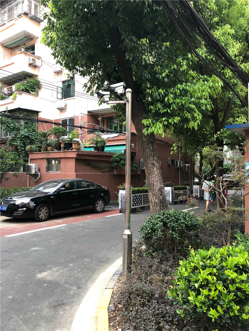 上海甘泉一村小區(qū)太陽能路燈